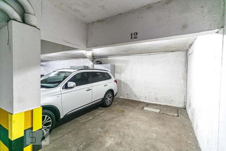 Garagem de kitnet/studio para alugar com 1 quarto, 34m² em Petrópolis, Porto Alegre