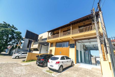 Casa à venda com 157m², 3 quartos e sem vaga Casa à venda com 157m², 3 quartos e sem vagaFachada