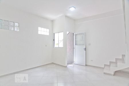 Sala/Cozinha de casa para alugar com 2 quartos, 65m² em Parque Sao Luis, São Paulo