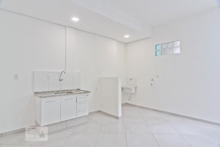 Sala/Cozinha de casa para alugar com 2 quartos, 65m² em Parque Sao Luis, São Paulo