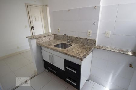 Cozinha de apartamento à venda com 1 quarto, 34m² em Centro, Rio de Janeiro