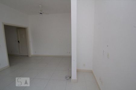 Sala/Quarto de apartamento à venda com 1 quarto, 34m² em Centro, Rio de Janeiro