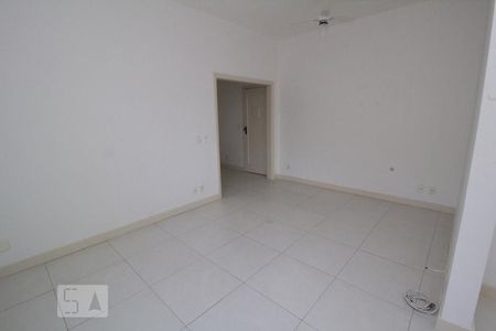 Sala/Quarto de apartamento à venda com 1 quarto, 34m² em Centro, Rio de Janeiro