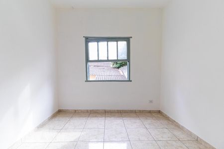 Quarto 2 de casa para alugar com 2 quartos, 110m² em Jardim Luanda, São Paulo