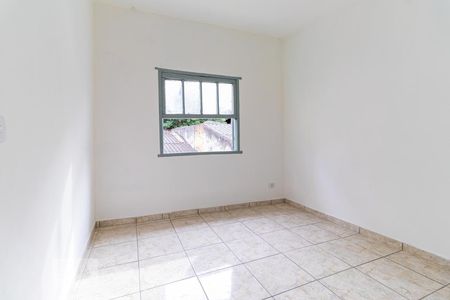 Quarto 2 de casa para alugar com 2 quartos, 110m² em Jardim Luanda, São Paulo