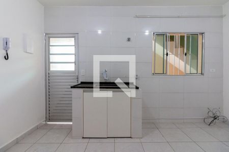 Sala/Cozinha de apartamento para alugar com 1 quarto, 42m² em Vila Cosmopolita, São Paulo