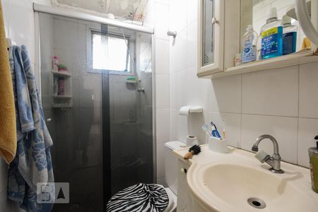 Banheiro  de apartamento à venda com 3 quartos, 68m² em Vila Aricanduva, São Paulo