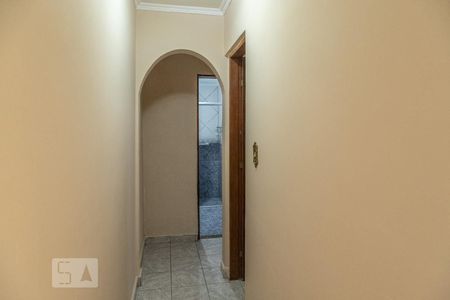 Corredor de apartamento para alugar com 2 quartos, 55m² em Vila Constança, São Paulo