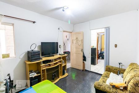 Sala de casa à venda com 5 quartos, 200m² em Vila Paulo Silas, São Paulo