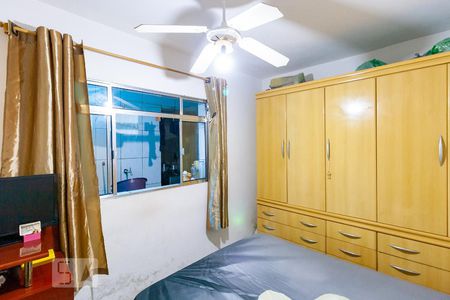 quarto 1 de casa à venda com 5 quartos, 200m² em Vila Paulo Silas, São Paulo