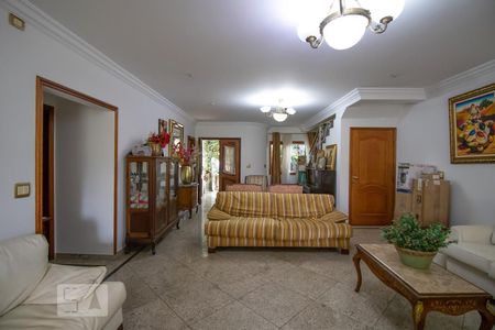 Sala de casa à venda com 8 quartos, 600m² em Cidade Vargas, São Paulo