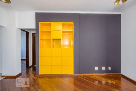 Sala de apartamento para alugar com 2 quartos, 70m² em Nova Suíssa, Belo Horizonte