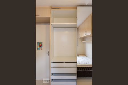 Quarto 1 de apartamento para alugar com 2 quartos, 40m² em Água Branca, São Paulo