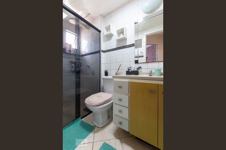 Banheiro de apartamento à venda com 1 quarto, 35m² em Vila Carmosina, São Paulo