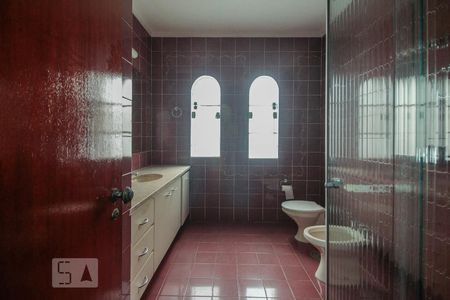 Banheiro  de casa à venda com 3 quartos, 325m² em Penha de França, São Paulo
