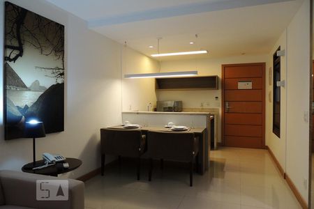 Sala/Cozinha de apartamento para alugar com 1 quarto, 46m² em Jacarepaguá, Rio de Janeiro