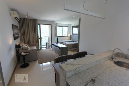 Detalhe Sala de apartamento para alugar com 1 quarto, 46m² em Jacarepaguá, Rio de Janeiro