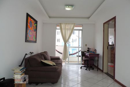 Sala de apartamento para alugar com 2 quartos, 64m² em Praia Comprida, São José