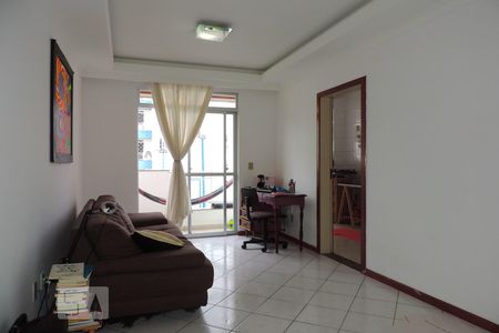 Sala de apartamento para alugar com 2 quartos, 64m² em Praia Comprida, São José