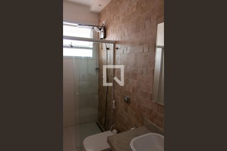 Apartamento à venda com 82m², 2 quartos e 1 vaga Apartamento à venda com 82m², 2 quartos e 1 vagaBanheiro