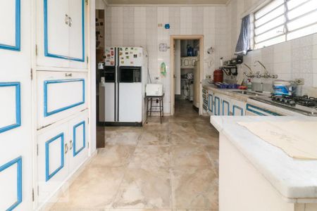 Casa para alugar com 400m², 4 quartos e 6 vagas Casa para alugar com 400m², 4 quartos e 6 vagasCozinha