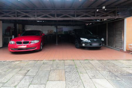 Casa para alugar com 400m², 4 quartos e 6 vagas Casa para alugar com 400m², 4 quartos e 6 vagasQuintal