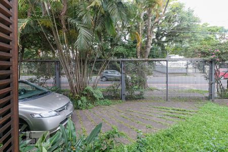 Vista de casa à venda com 4 quartos, 400m² em Alto de Pinheiros, São Paulo