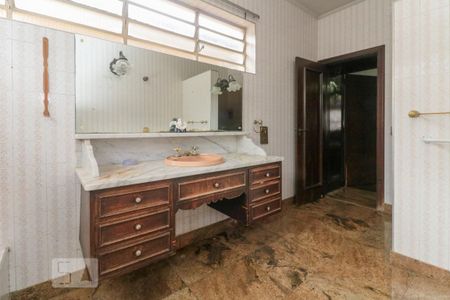 Casa para alugar com 400m², 4 quartos e 6 vagas Casa para alugar com 400m², 4 quartos e 6 vagasSuíte