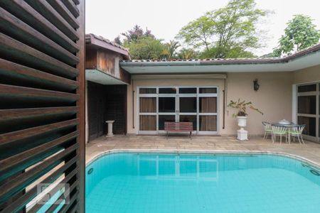 Casa para alugar com 400m², 4 quartos e 6 vagas Casa para alugar com 400m², 4 quartos e 6 vagasQuarto 1