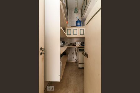 Casa para alugar com 400m², 4 quartos e 6 vagas Casa para alugar com 400m², 4 quartos e 6 vagasDespensa