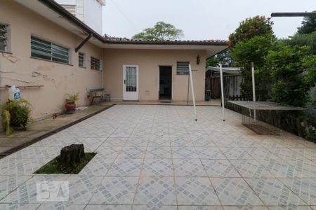 Casa para alugar com 400m², 4 quartos e 6 vagas Casa para alugar com 400m², 4 quartos e 6 vagasQuintal