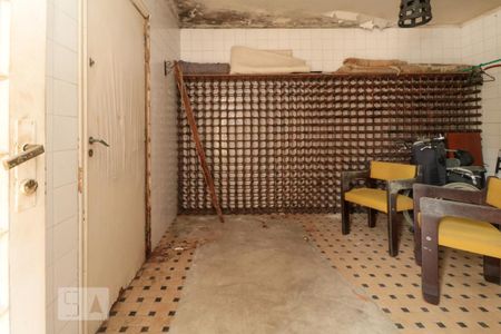 Casa para alugar com 400m², 4 quartos e 6 vagas Casa para alugar com 400m², 4 quartos e 6 vagasAdega