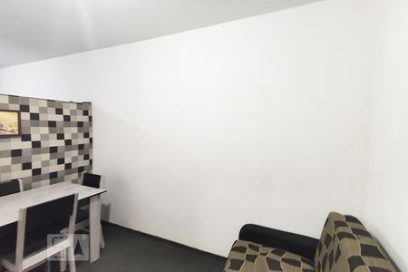 Sala de kitnet/studio para alugar com 1 quarto, 38m² em Centro, Novo Hamburgo