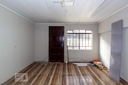 Sala de casa para alugar com 2 quartos, 120m² em Santa Cândida, Curitiba