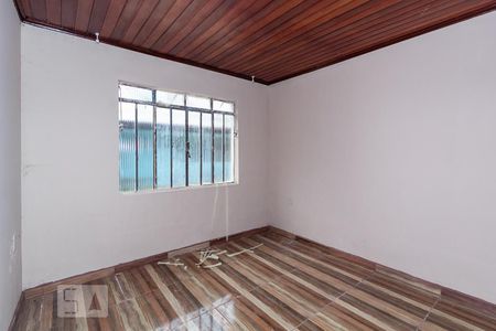 Quarto 2 de casa para alugar com 2 quartos, 120m² em Santa Cândida, Curitiba