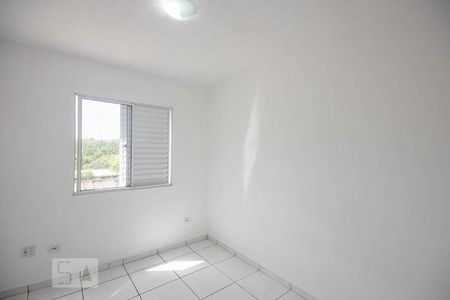 Quarto 2 de apartamento para alugar com 2 quartos, 47m² em Parque Marabá, Taboão da Serra