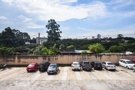 Vista do quarto 1 de apartamento para alugar com 2 quartos, 47m² em Parque Marabá, Taboão da Serra