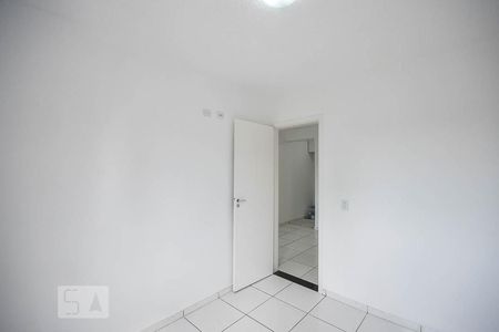 Quarto 1 de apartamento para alugar com 2 quartos, 47m² em Parque Marabá, Taboão da Serra