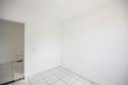 Quarto 1 de apartamento para alugar com 2 quartos, 47m² em Parque Marabá, Taboão da Serra