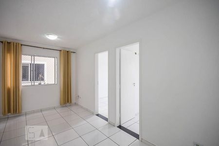 Sala de apartamento para alugar com 2 quartos, 47m² em Parque Marabá, Taboão da Serra