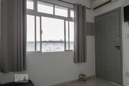 Sala de apartamento para alugar com 1 quarto, 35m² em Ponta da Praia, Santos