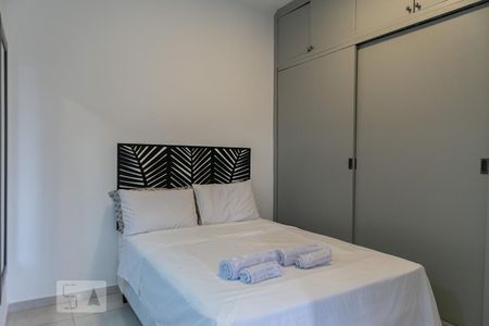 Quarto de apartamento para alugar com 1 quarto, 35m² em Ponta da Praia, Santos