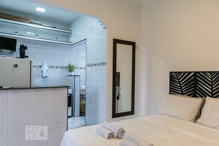 Quarto de apartamento para alugar com 1 quarto, 35m² em Ponta da Praia, Santos