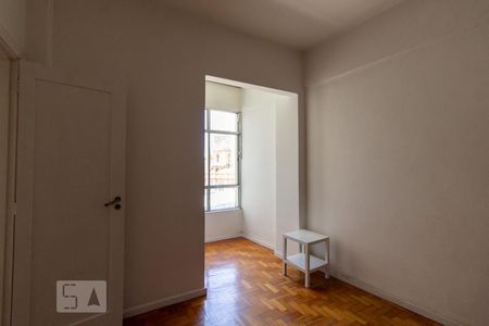 Quarto 1 de apartamento para alugar com 2 quartos, 80m² em Botafogo, Rio de Janeiro