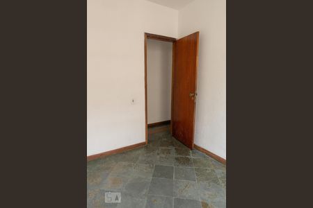 Quarto 1  de apartamento para alugar com 2 quartos, 50m² em Cubango, Niterói