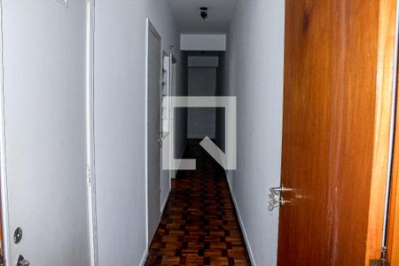 Corredor de apartamento à venda com 3 quartos, 135m² em Lapa, São Paulo