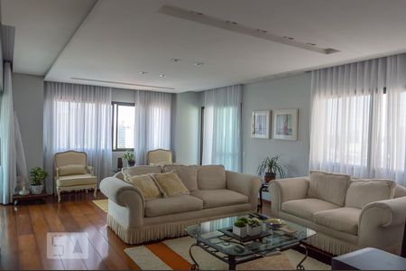 Apartamento à venda com 373m², 4 quartos e 3 vagasSala