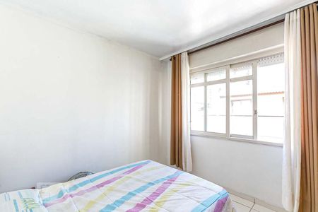 Quarto 2 de apartamento à venda com 3 quartos, 70m² em Santana, Porto Alegre