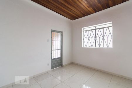 Casa para alugar com 80m², 2 quartos e sem vagaSala