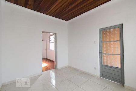 Casa para alugar com 80m², 2 quartos e sem vagaSala